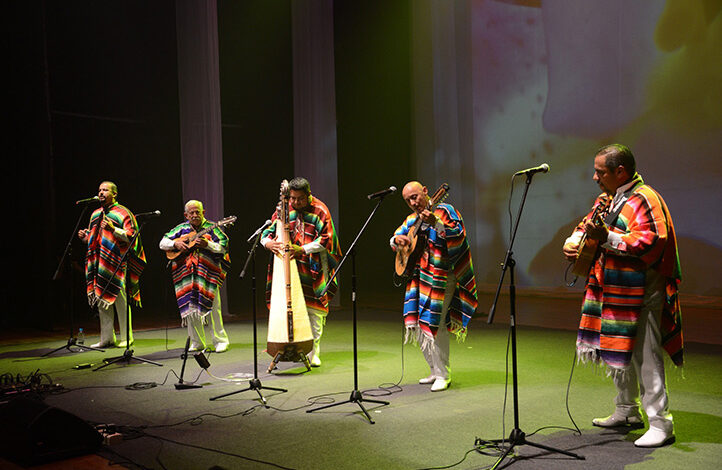 Tlen Huicani asistió al Decimoquinto Festival Mundial del Arpa en Paraguay